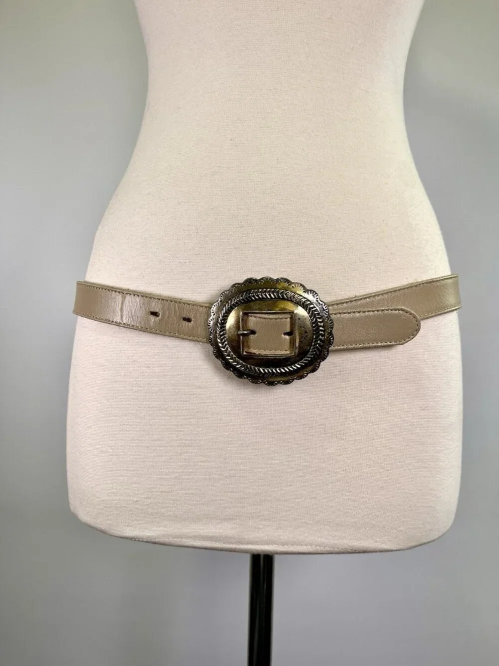Vintage Nocona Western Beige Leather Belt Size 32 Concho Buckle Cowgirl Rustic